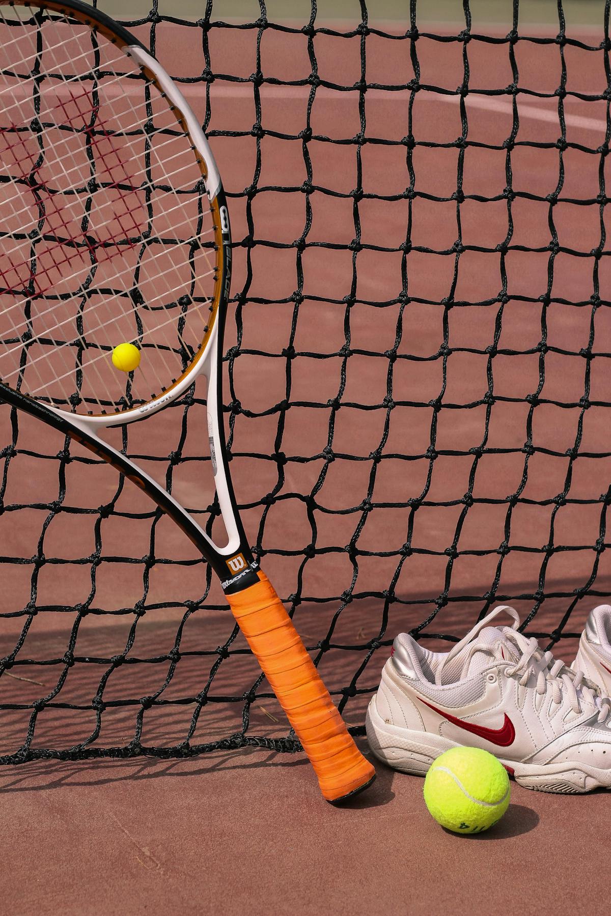 Pickleball Starter Gift Bundle product visual for PicklePicks buyers